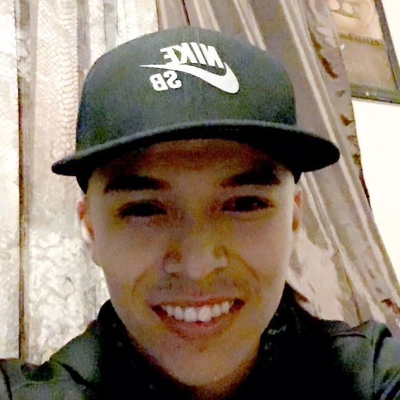 Meet your Posher, Ricardo - Picture 1 of 1